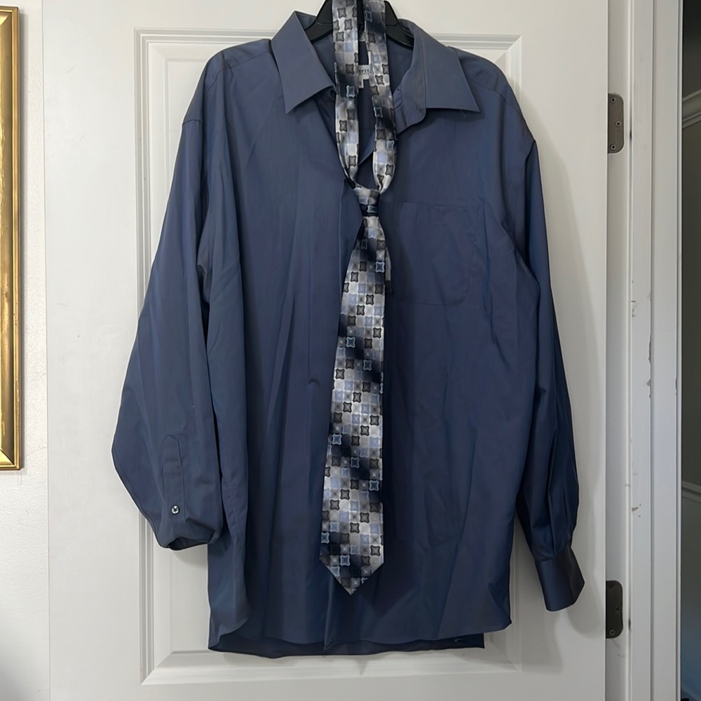 Concepts by Claiborne dress shirt 17 1/2 with tie